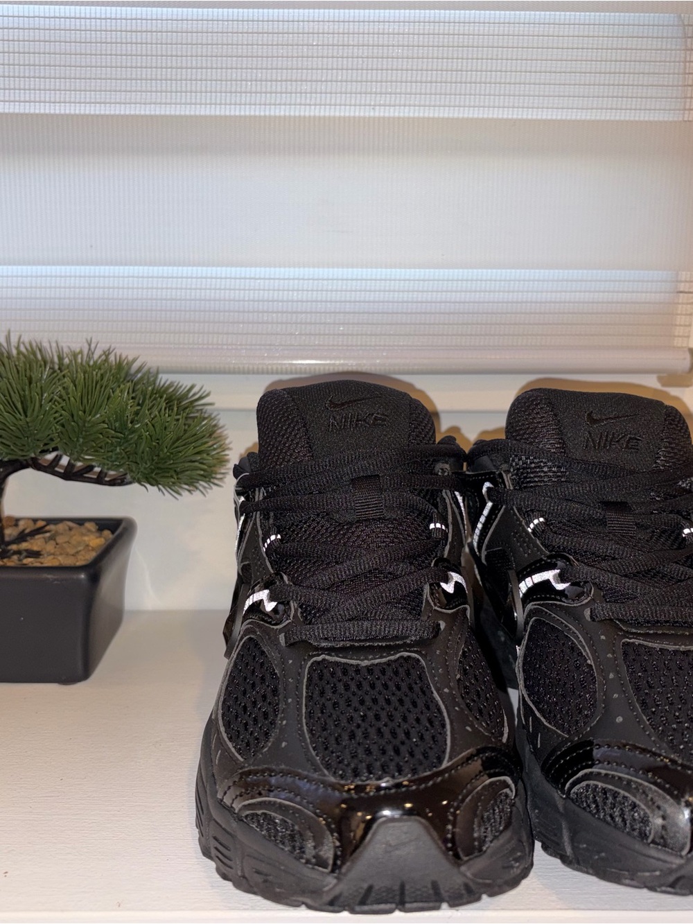 Nike Kids Black Reflective Mesh Sneakers V5 RNR - Picture 10 of 11